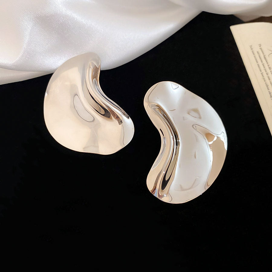 Minimalist Light Luxury Silver Circle Ear Studs Cold Wind Versatile Daily Earrings