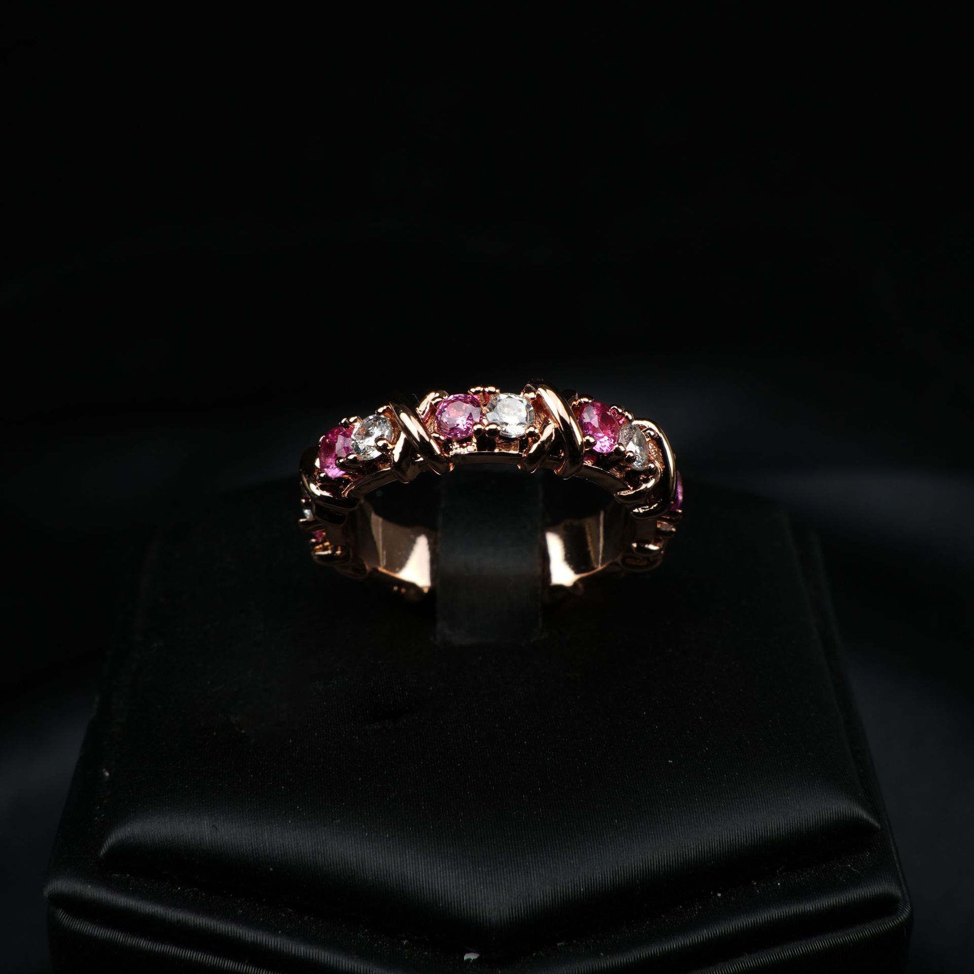 High Carbon Zircon Cross Row Ring For Women, Live Stream Bestseller Band, Real Gold Plated Copper Light Luxury Daily Versatile Jewelry