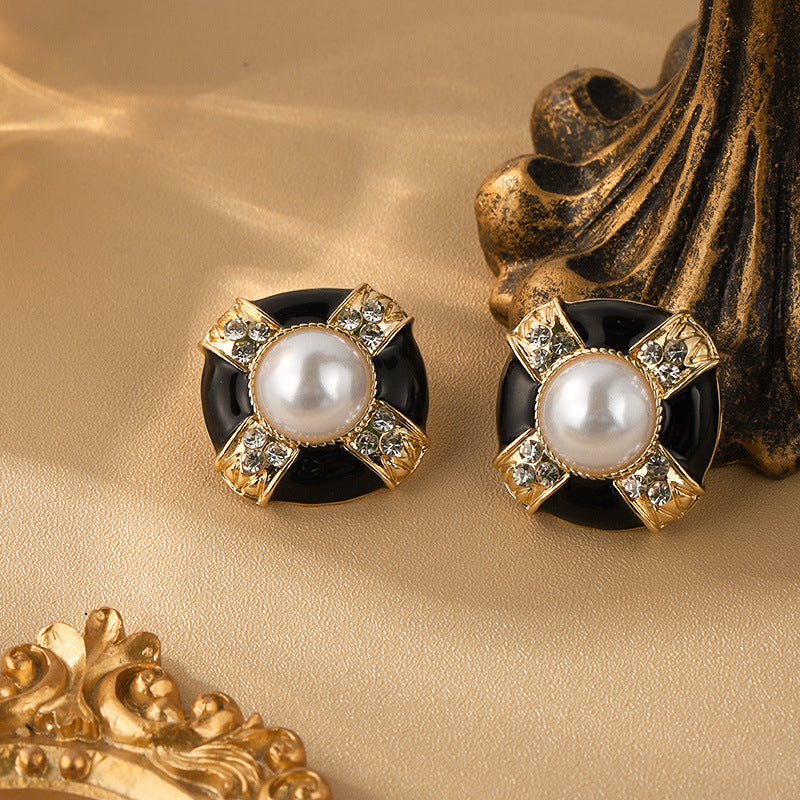 Geometric Earrings Niche Court Style Light Luxury With A High-end Vibe