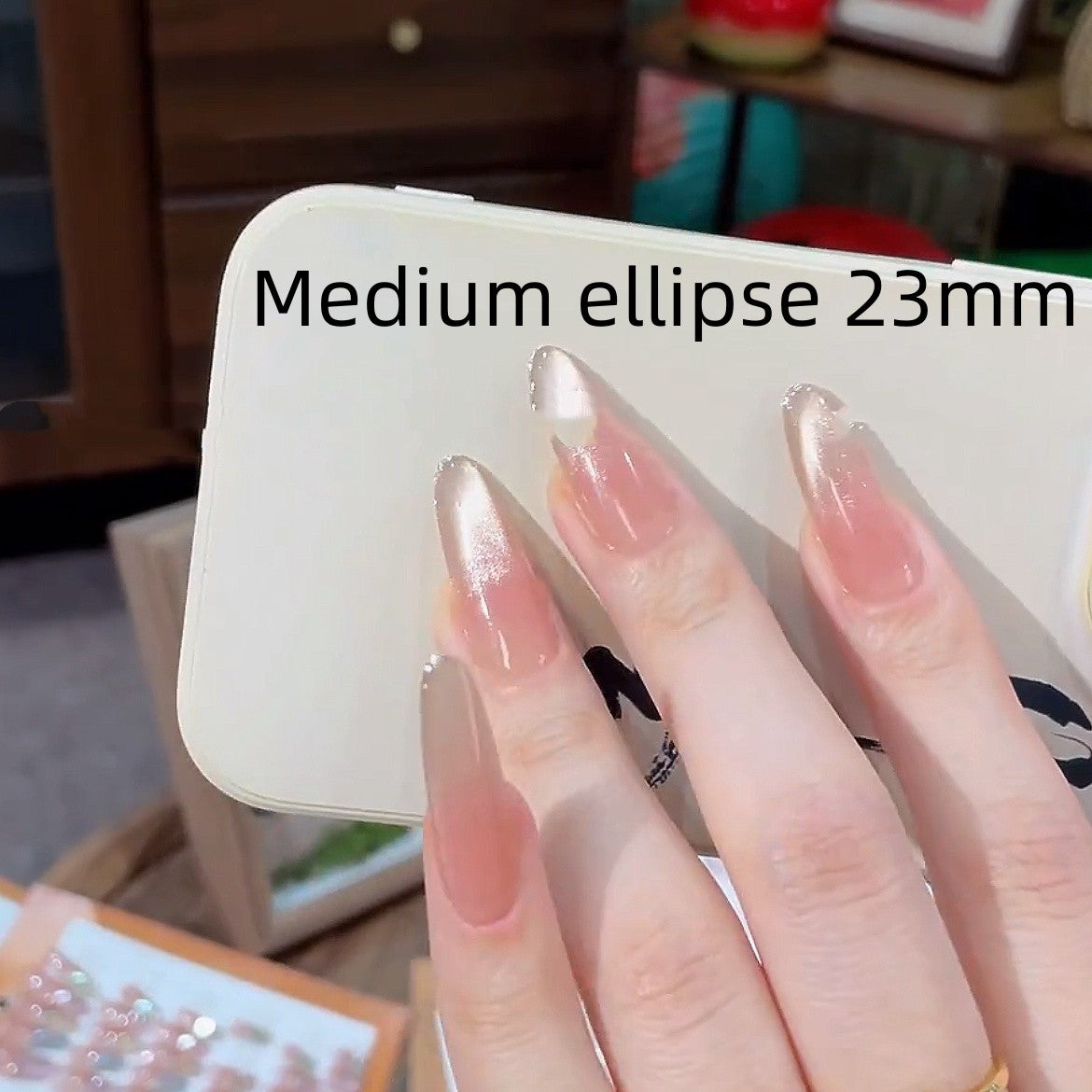 Advanced Nude Cat's Eye Nails