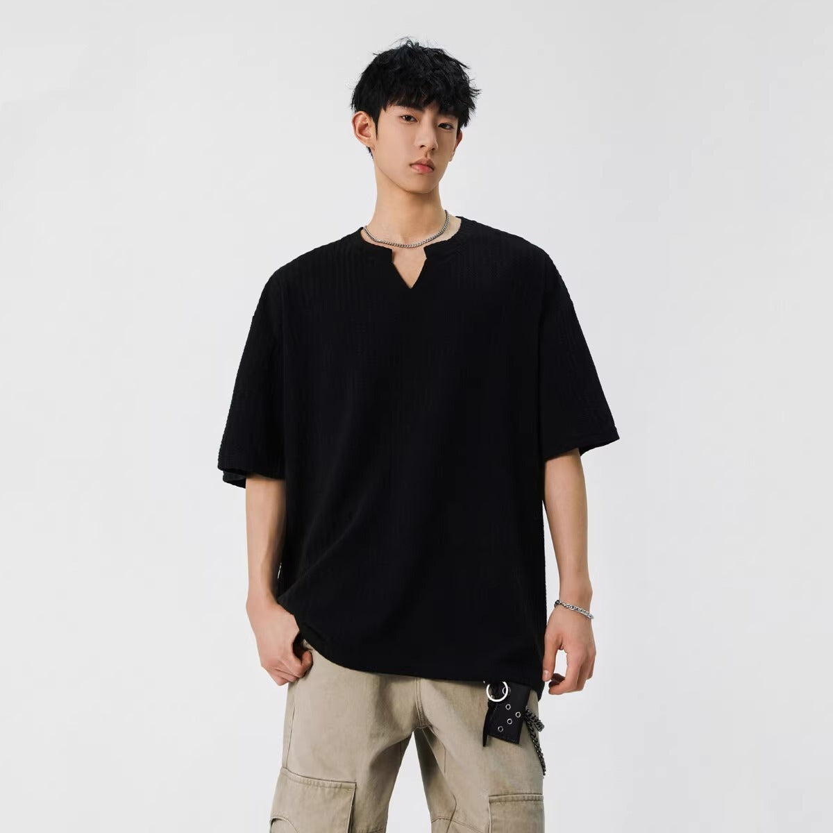 Textured Small V-neck Short-sleeve T-shirt For Men