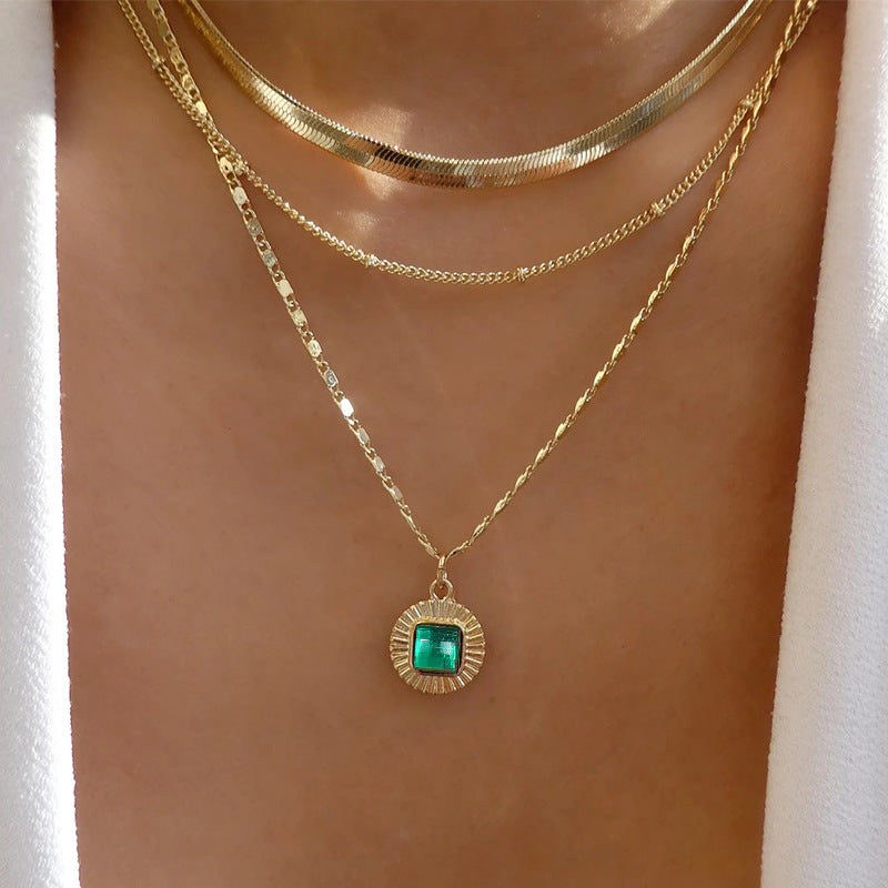 Vintage Emerald Pendant Necklace For Women