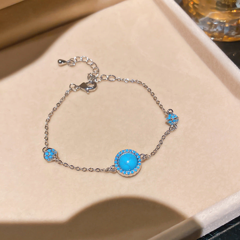Minimalist Designer-style Niche Bracelet Delicate Womens Jewelry