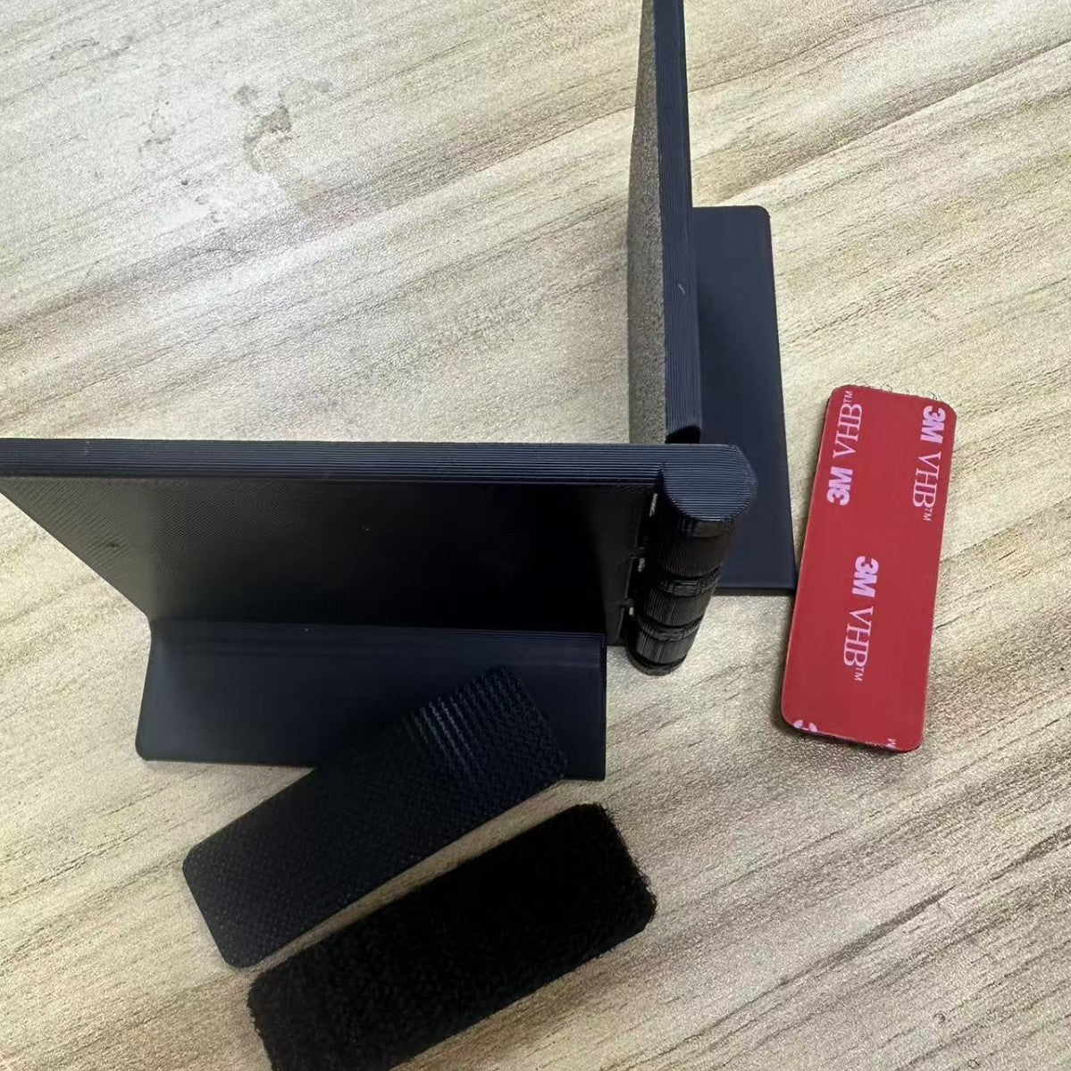 3D-printed Auxiliary Fixing Tool For Car Trunks