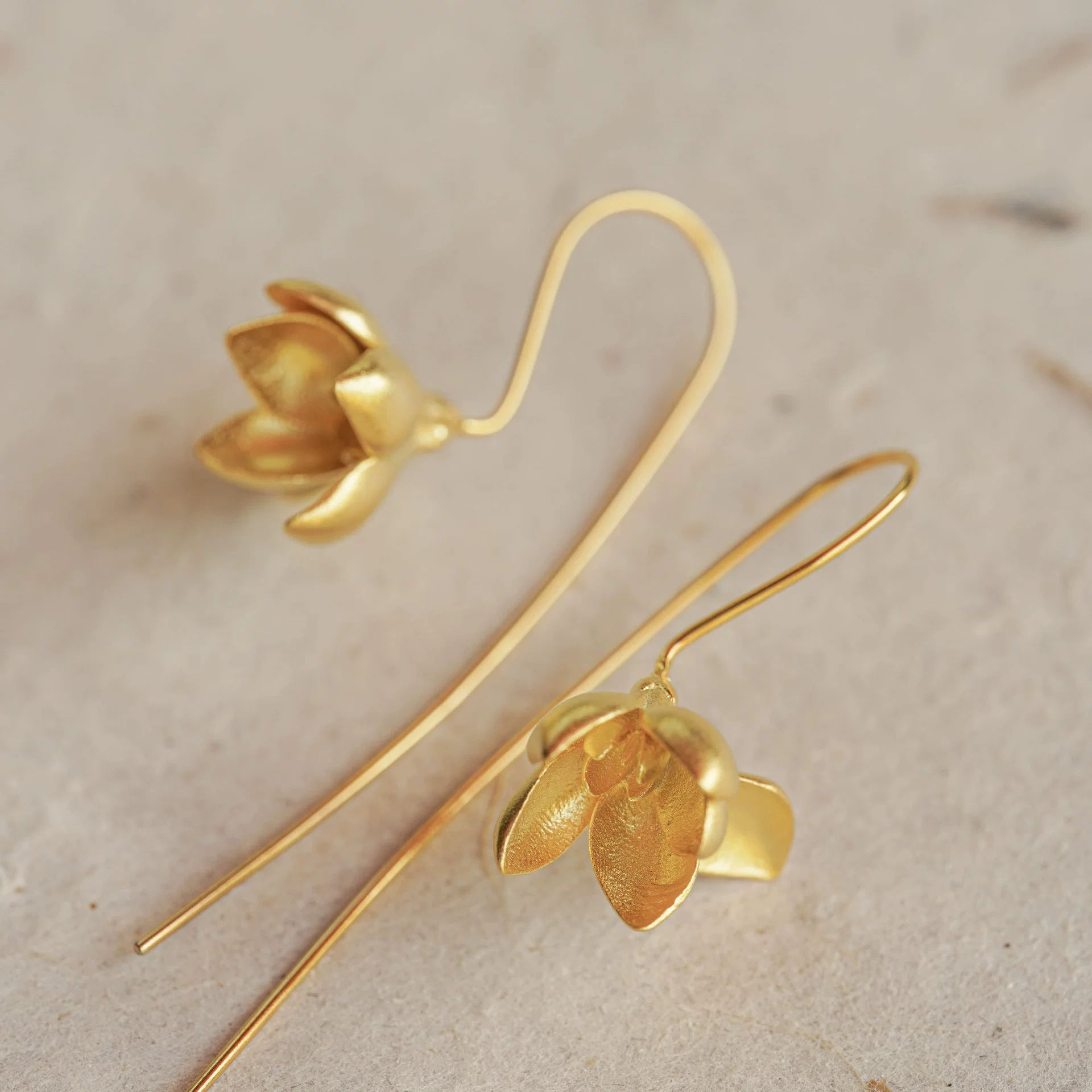 Elegant, Vintage-style Long Earrings With A Fresh Tassel Design, Featuring Gold And Silver Butterfliesperfect For Any Occasion