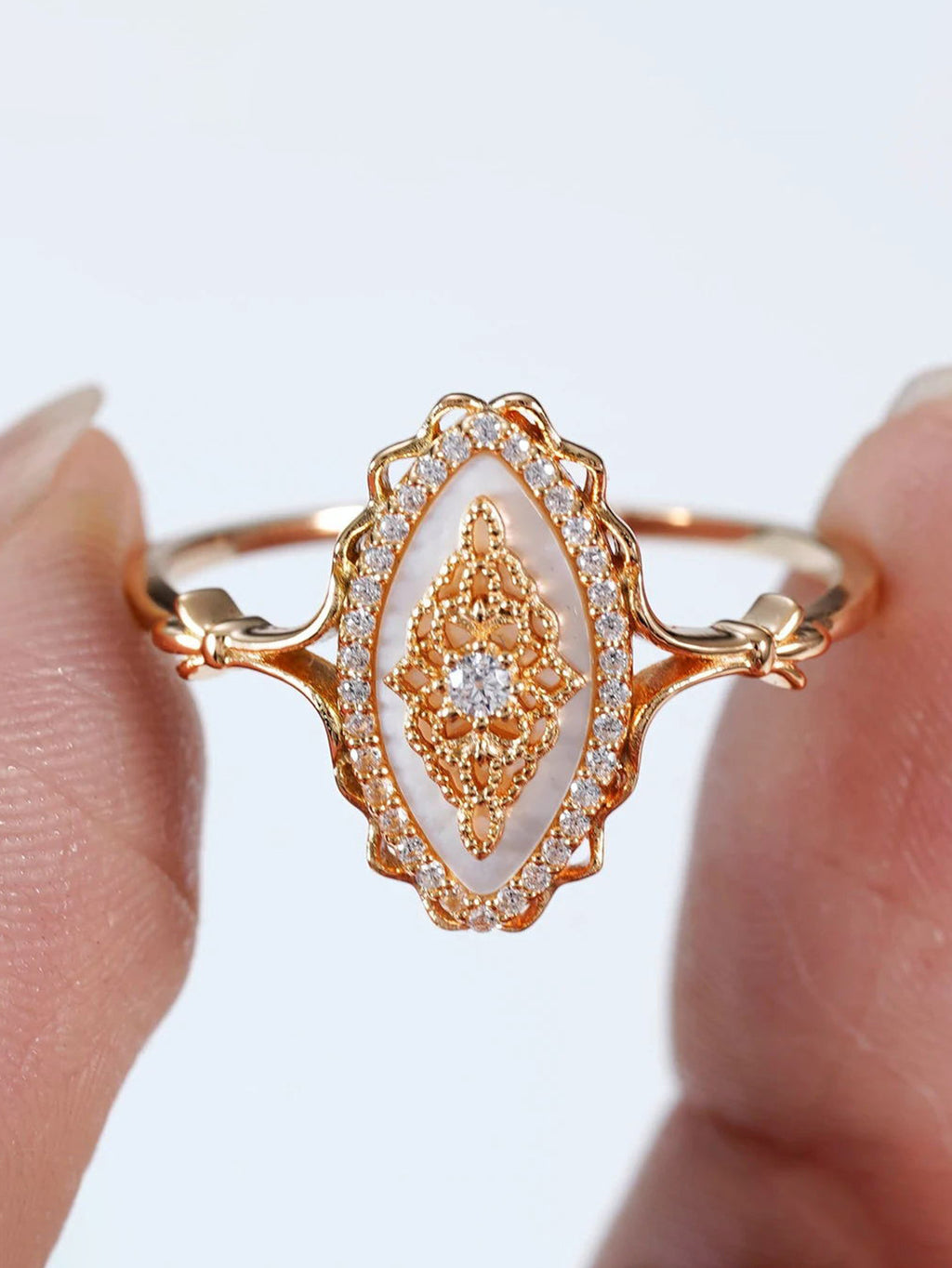 Simple Edgy Ring For Women With A Delicate Lace-like Design