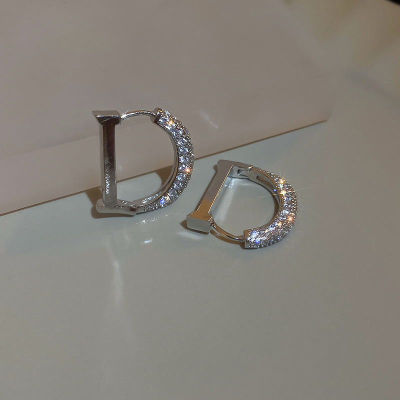 Niche Designer Silver Circle Earrings Luxury Minimalist Versatile Studs For Ladies