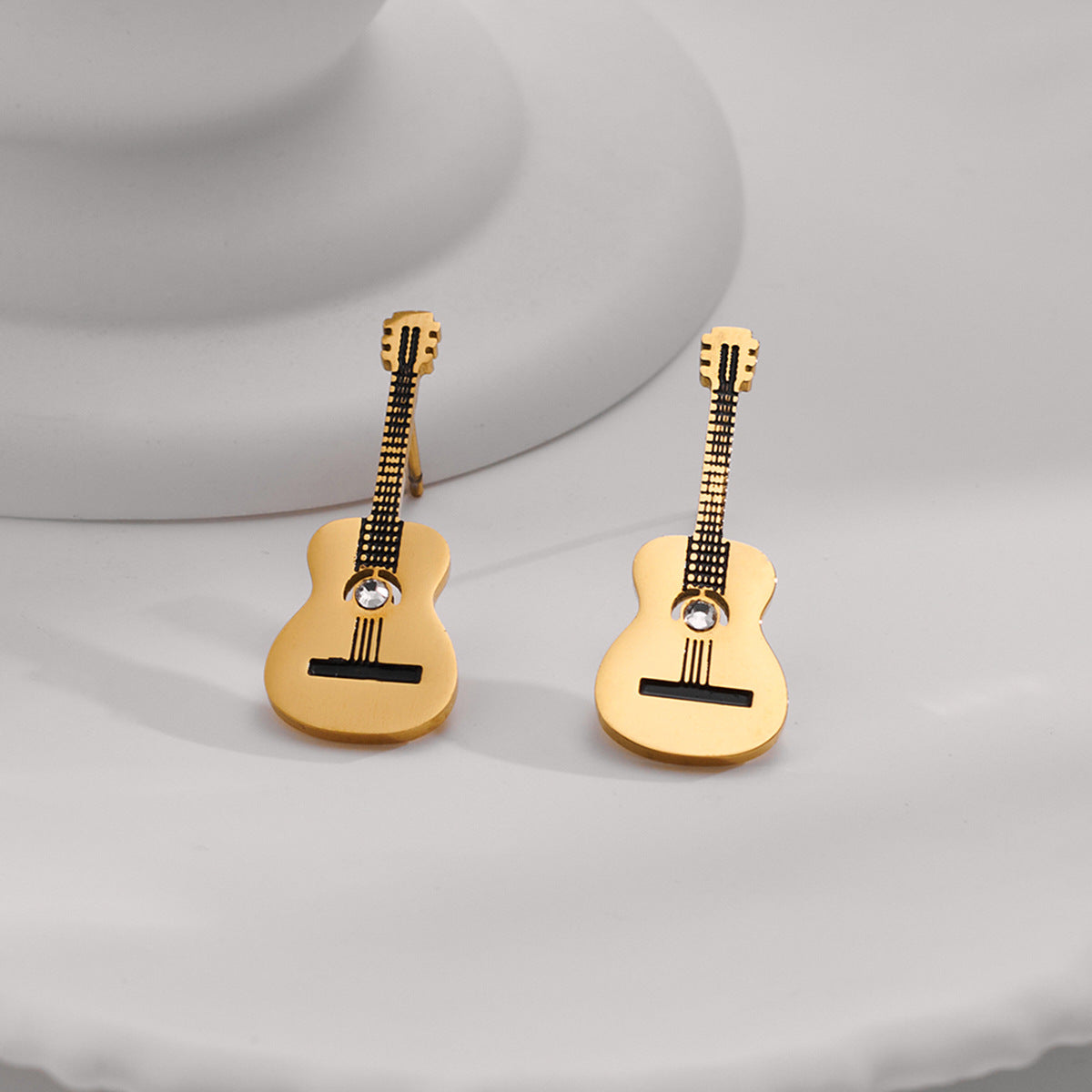 Womens High-End Guitar Earrings In European And American Style