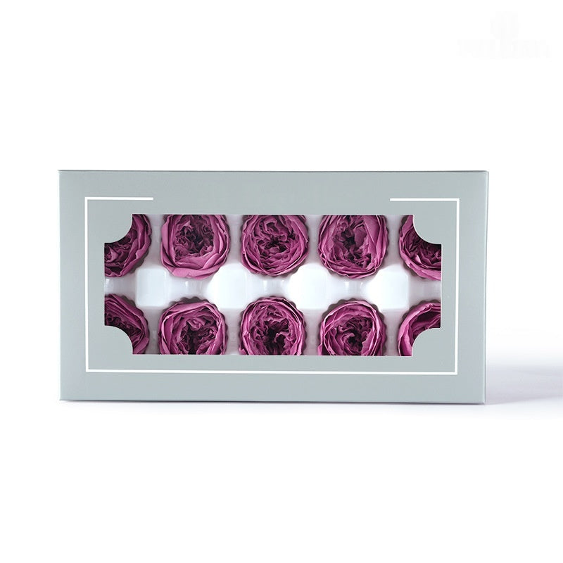 The Preserved Rose Bouquet Has Been Sealed With Resin