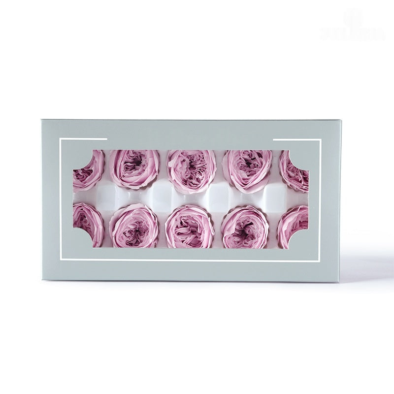 The Preserved Rose Bouquet Has Been Sealed With Resin