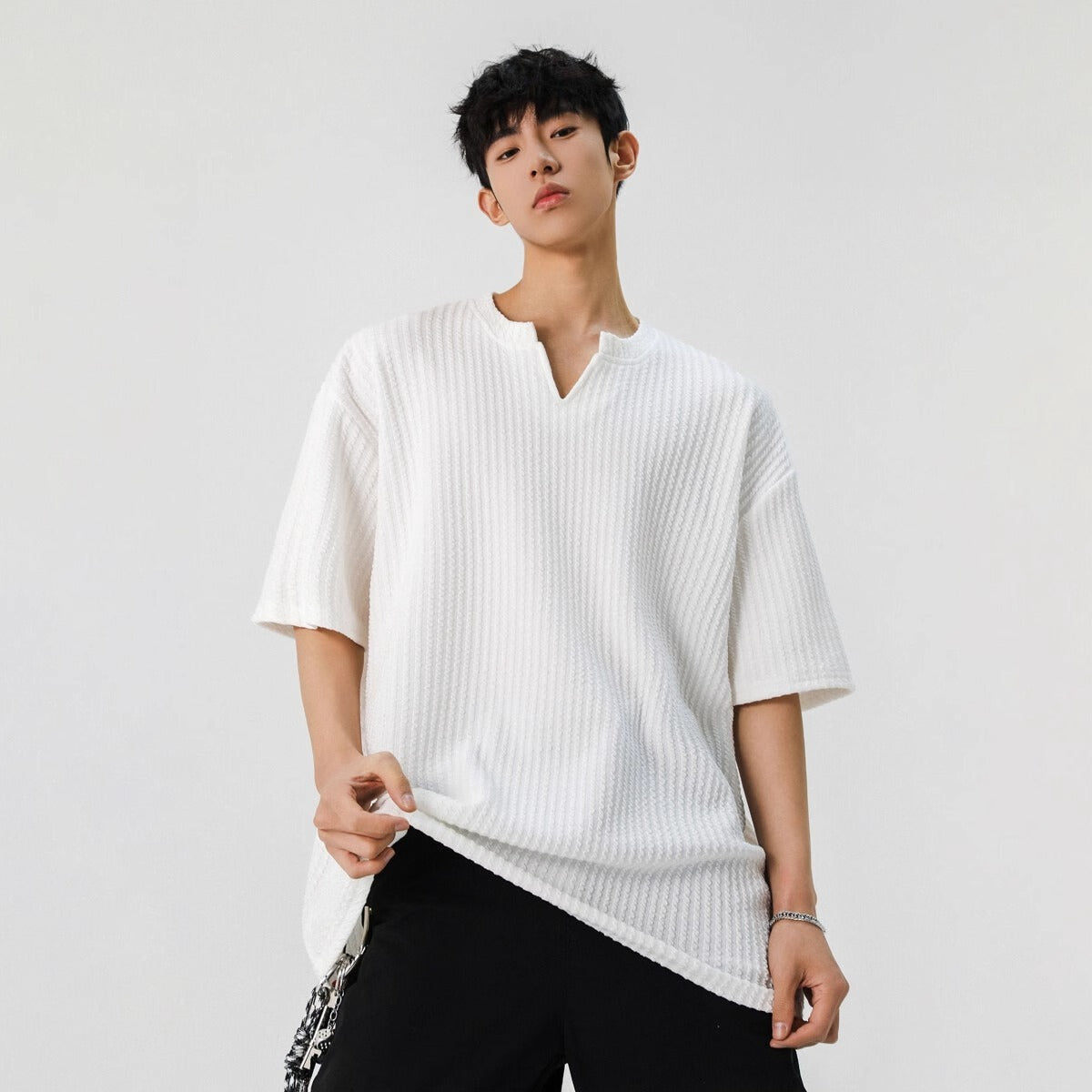 Textured Small V-neck Short-sleeve T-shirt For Men