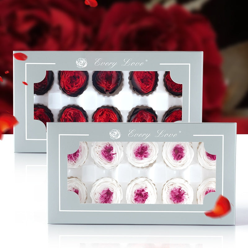 The Preserved Rose Bouquet Has Been Sealed With Resin